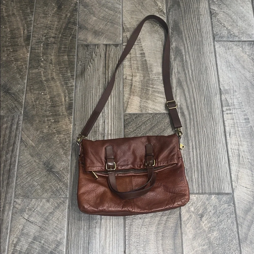 Vintage Fossil Brown Leather unisex messenger Bag